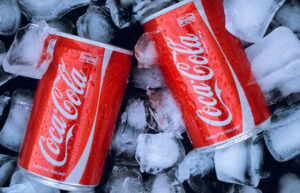 案例拆解：可口可乐的品牌命名、slogan、品牌故事